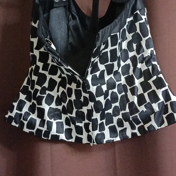 Halter Top - Picture 5 of 10